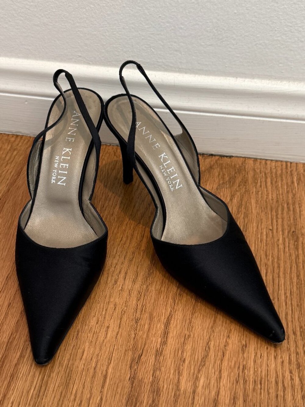 Anne Klein "Azalea" Black Satin strapped heels, size 8 1/2